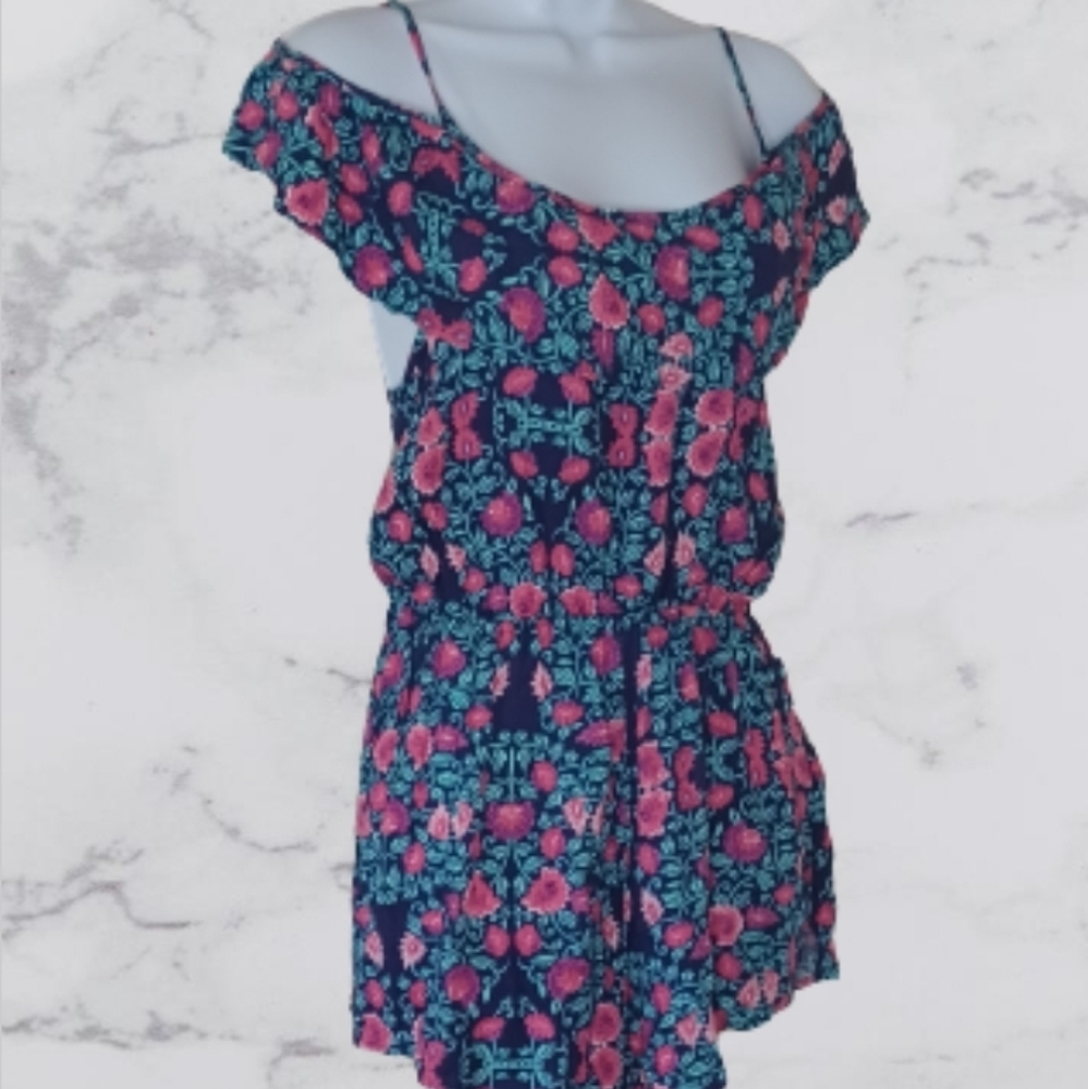 Mink Pink Cold Shoulder floral Romper, sz XS